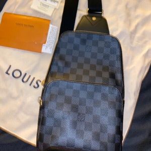 100% Authentic LOUIS VUITTON avenue sling bag- NEW